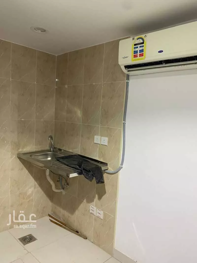 غرفة للإيجار في شارع نوفل ، حي الشاطئ ، جدة ، جدة 1 صورة