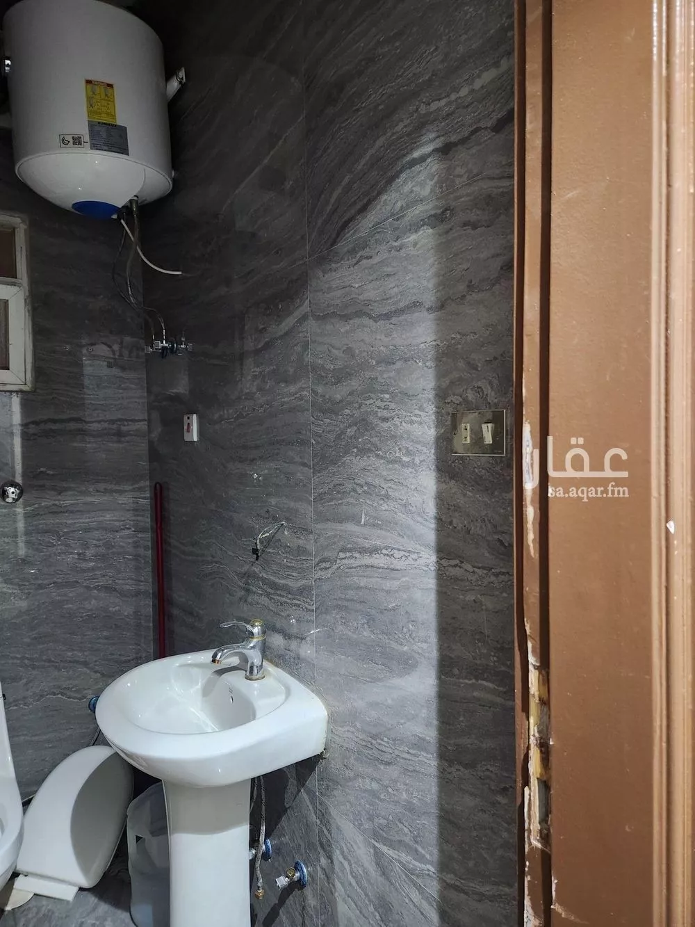 مكتب تجاري للإيجار في شارع الملك عبدالله ابن عبدالعزيز سعود الفرعي, حي الملك سلمان, مدينة الرياض, منطقة الرياض 1 صورة