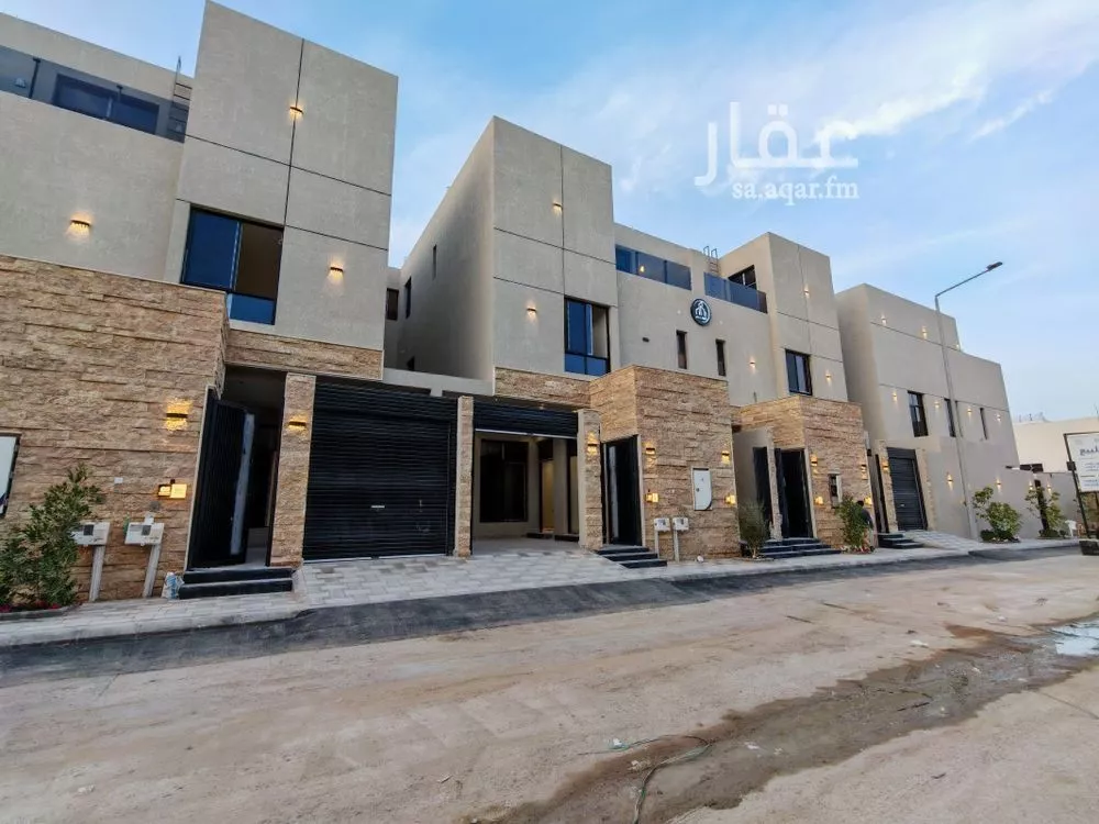 دور للبيع في شارع عثمان بن بشر النجدي, حي الرمال, مدينة الرياض, منطقة الرياض 1 صورة