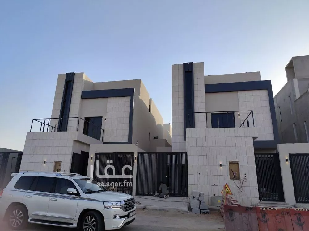 فيلا للبيع في شارع أحمد بن أصبغ, حي الرمال, مدينة الرياض, منطقة الرياض 1 صورة