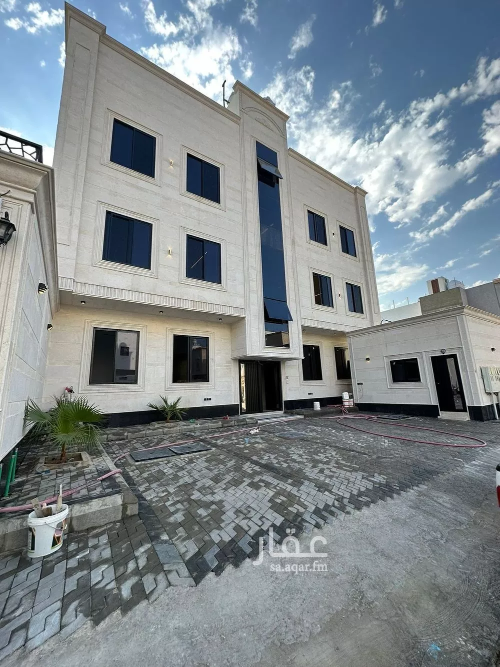 شقة للبيع في شارع سوار بن عبدالله, حي وادي مذينب, مدينة المدينه المنوره, منطقة المدينة المنورة 1 صورة