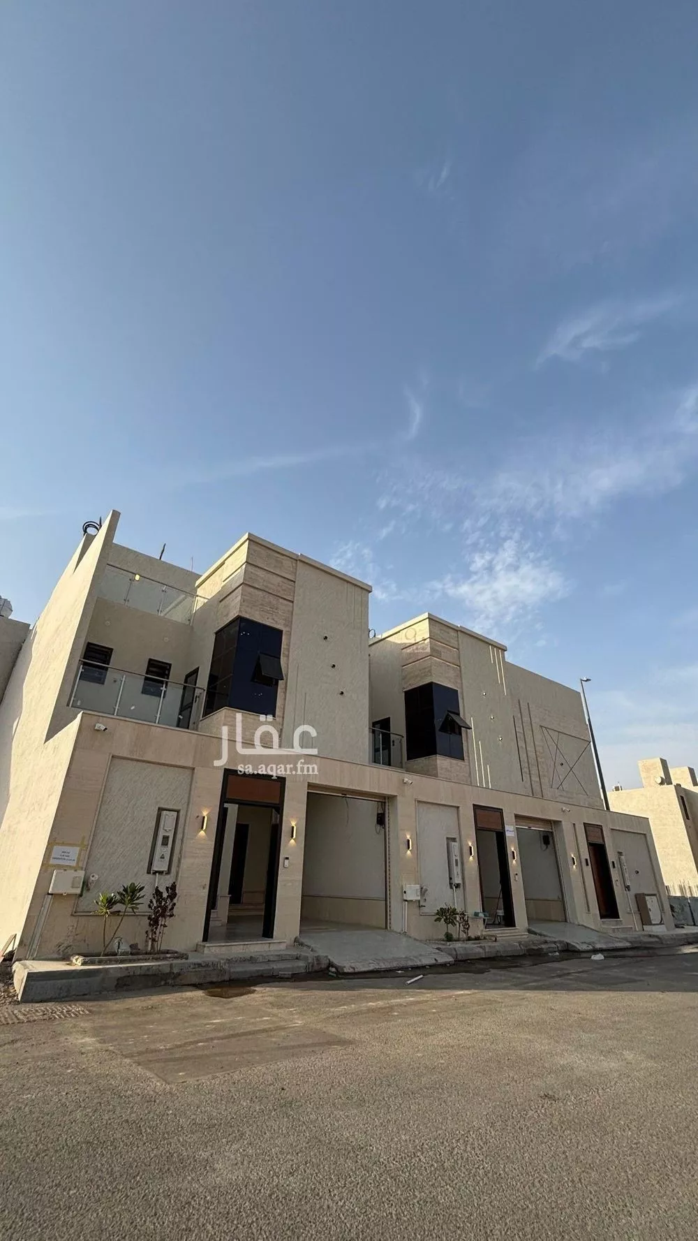 فيلا للبيع في شارع زياد بن سيار, حي شوران, مدينة المدينه المنوره, منطقة المدينة المنورة 1 صورة