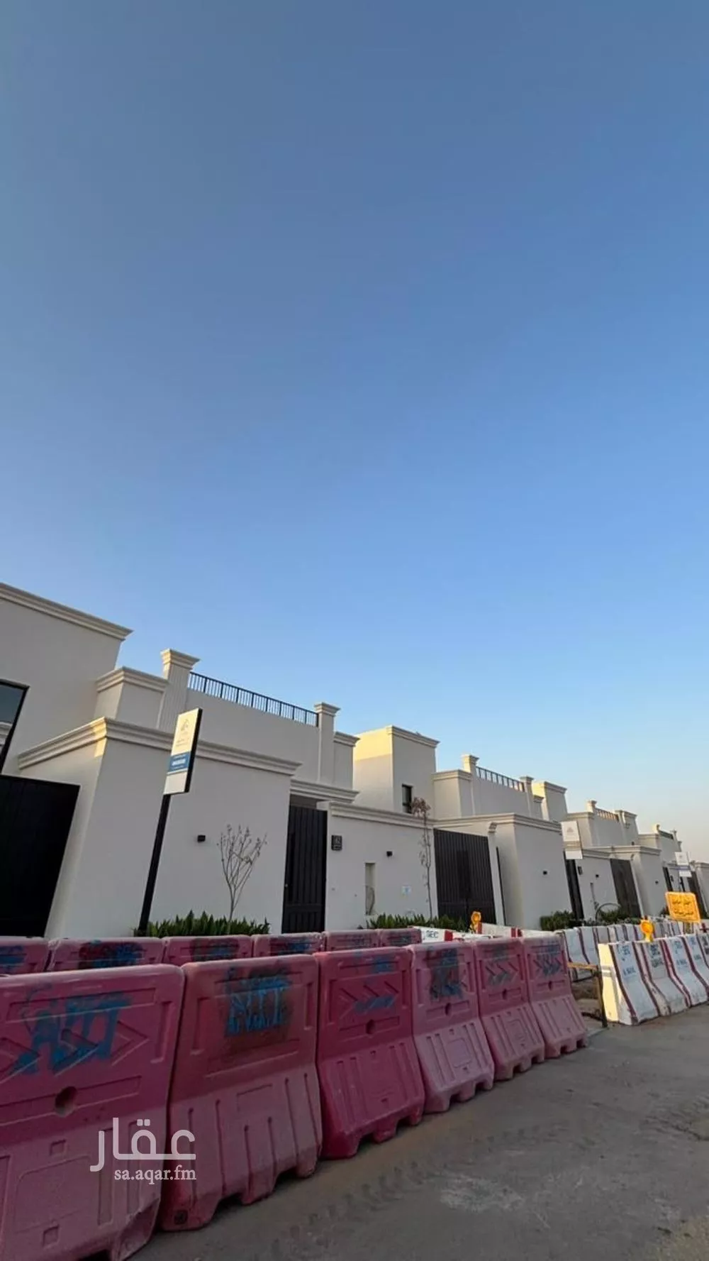 دور للبيع في شارع معمر الانصاري, حي الجصة, مدينة المدينه المنوره, منطقة المدينة المنورة 1 صورة