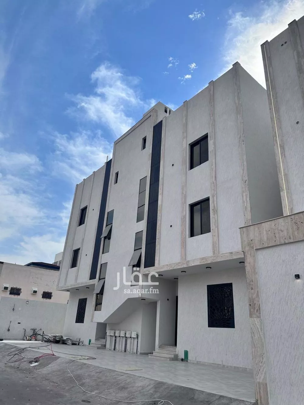شقة للبيع في شارع محمد بن صالح الصيمري, حي الدفاع, مدينة المدينة المنورة, منطقة المدينة المنورة 1 صورة