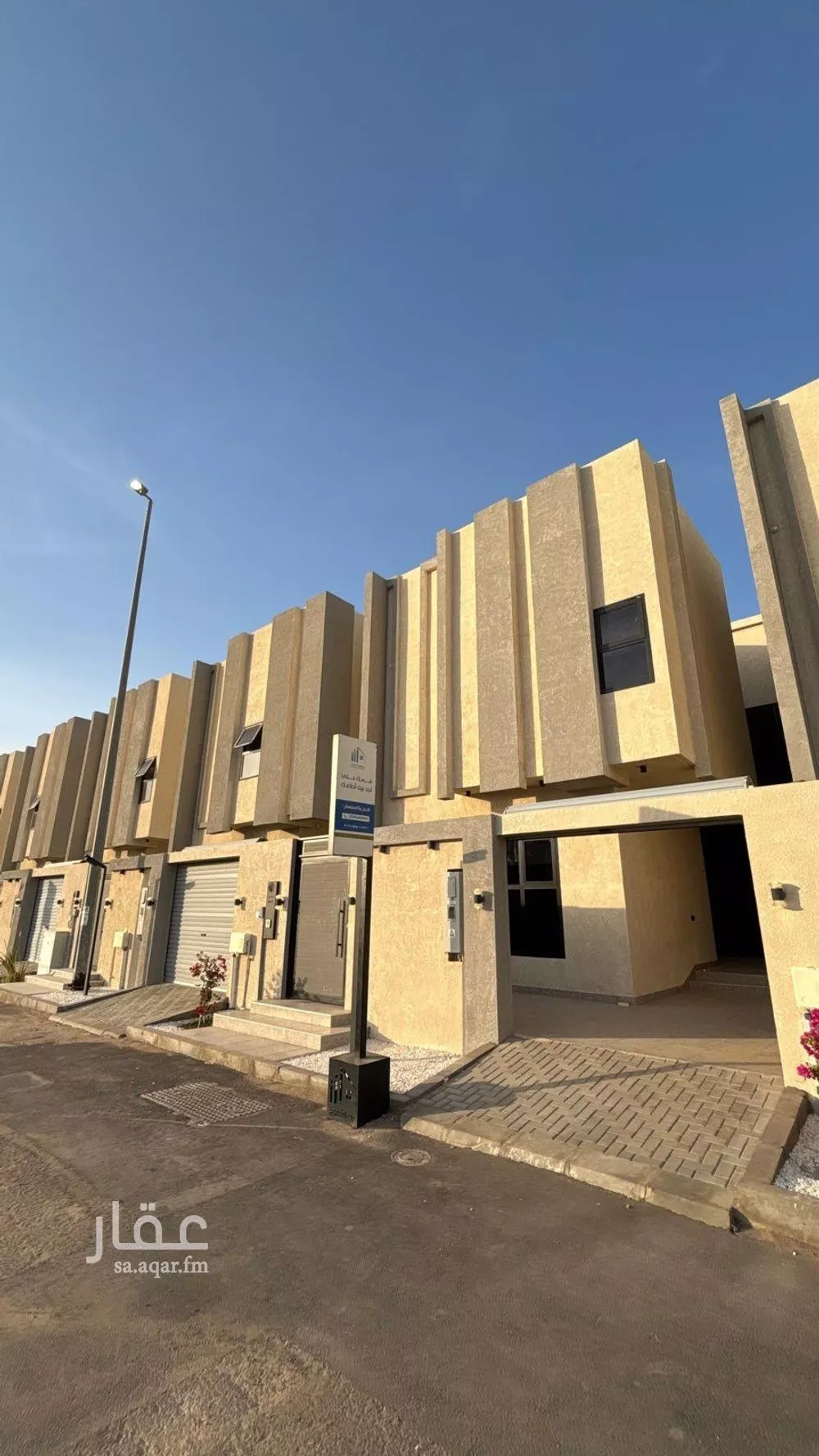 فيلا للبيع في شارع خثيم ابن عراك, حي وادي مذينب, مدينة المدينه المنوره, منطقة المدينة المنورة 1 صورة