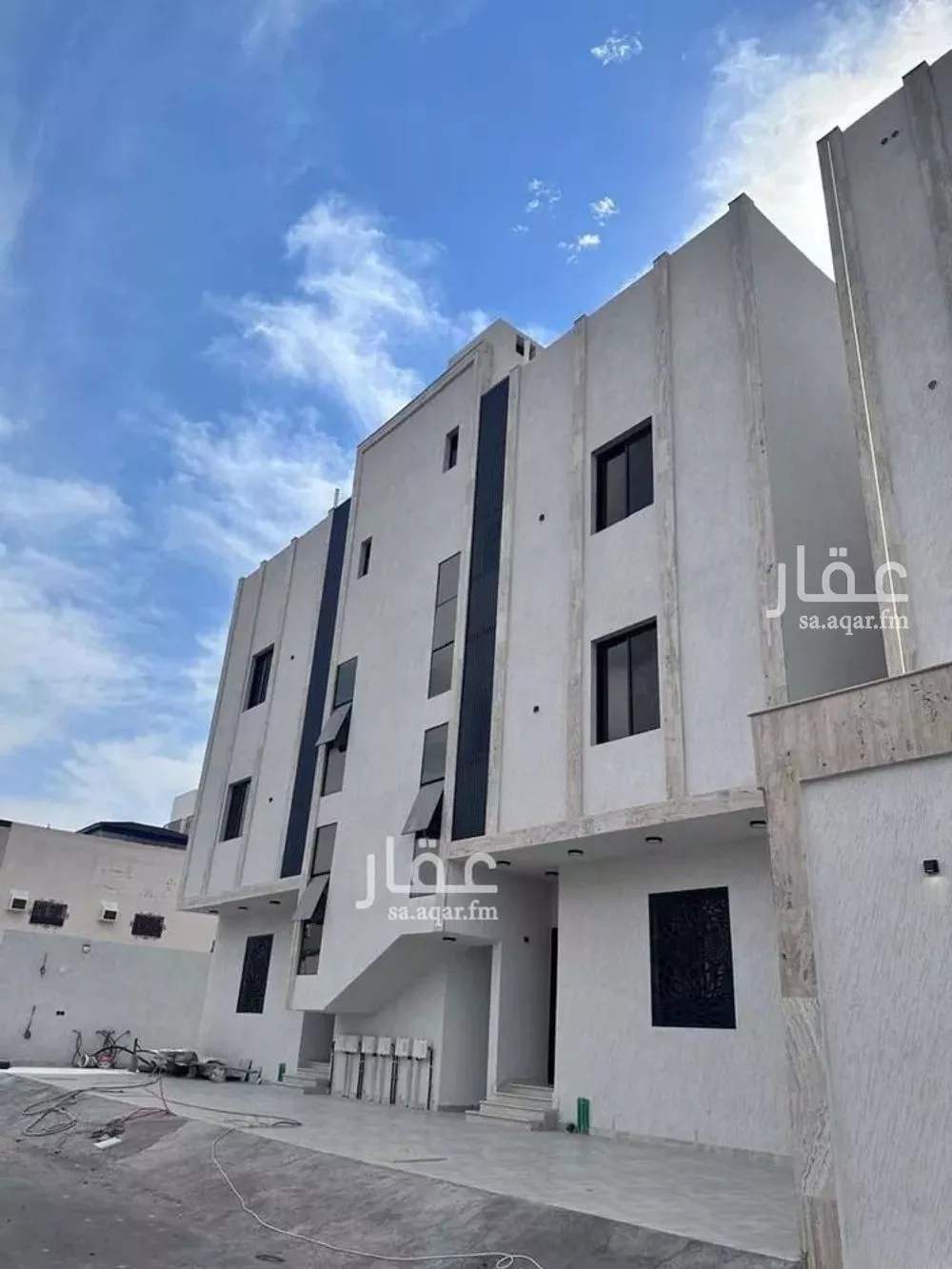 شقة للبيع في شارع محمد بن صالح الصيمري, حي الدفاع, مدينة المدينة المنورة, منطقة المدينة المنورة 1 صورة