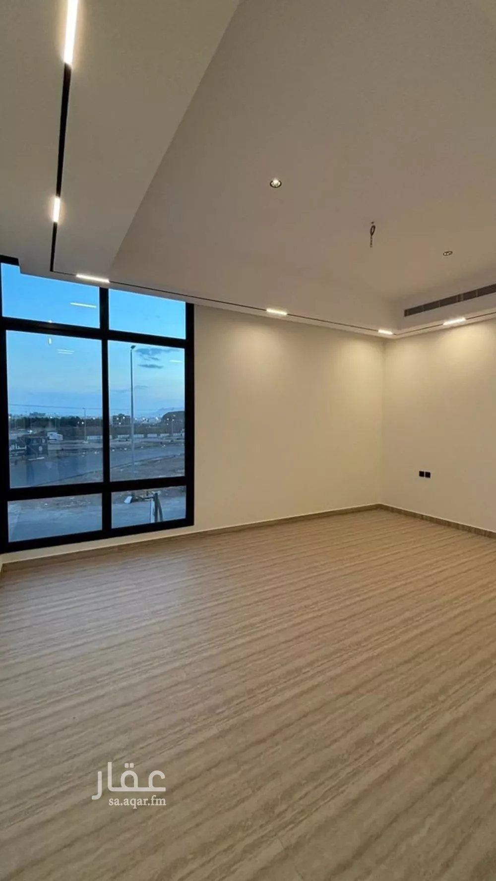 فيلا للبيع في شارع قتيبة ابن سعيد, حي وادي مذينب, مدينة المدينة المنورة, منطقة المدينة المنورة 1 صورة