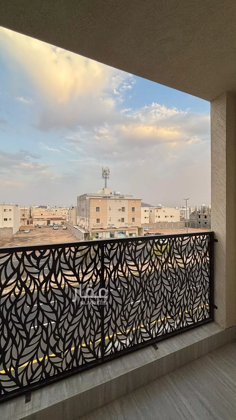 شقة للبيع في شارع ممر مشاه 588, حي الدفاع, مدينة المدينه المنوره, منطقة المدينة المنورة 1 صورة