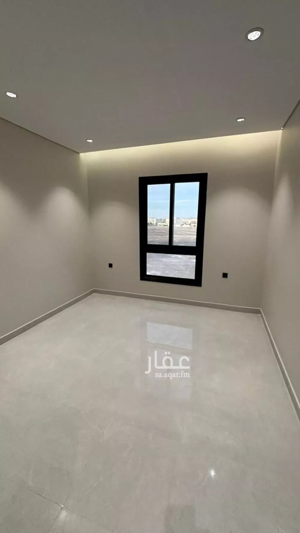 شقة للبيع في شارع الحصين ابن الحارث القرشي, حي العزيزية, مدينة المدينة المنورة, منطقة المدينة المنورة 1 صورة