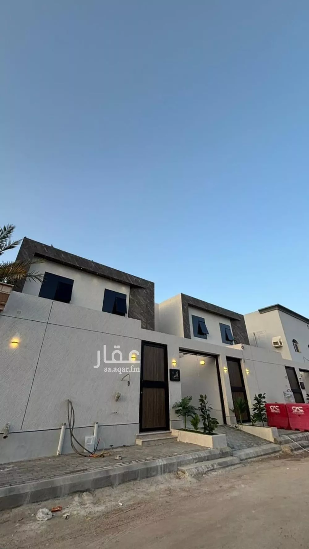 دور للبيع في شارع يحيىى الليثي, حي الرانوناء, مدينة المدينة المنورة, منطقة المدينة المنورة 1 صورة