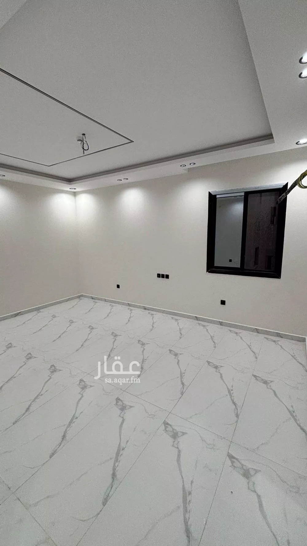 شقة للبيع في شارع ابراهيم بن الحجاج, حي بنى بياضة, مدينة المدينه المنوره, منطقة المدينة المنورة 1 صورة