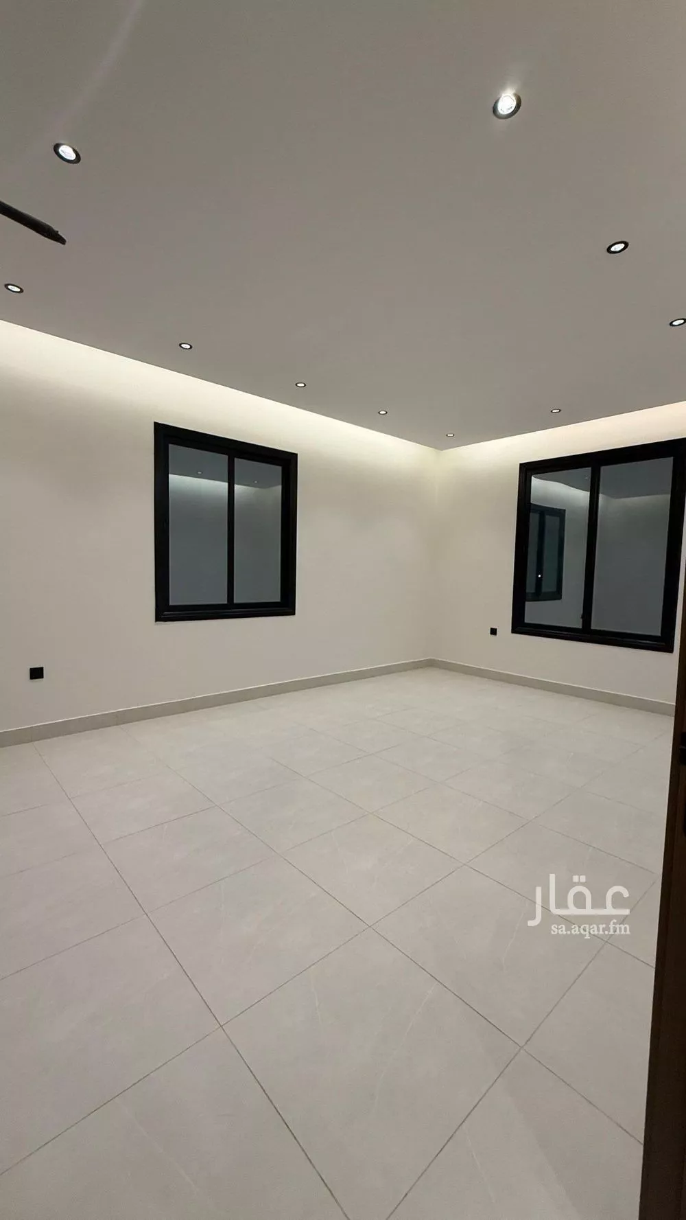 شقة للبيع في شارع شارع ابو اسحق الشيرازى, حي الدفاع, مدينة المدينه المنوره, منطقة المدينة المنورة 1 صورة