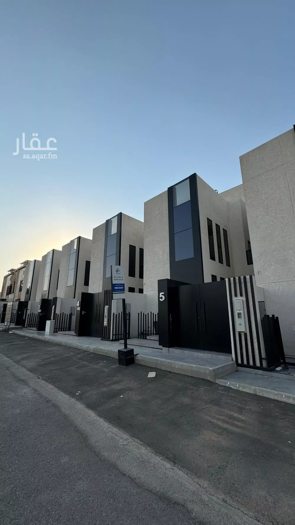 فيلا للبيع في شارع يحيى بن دينار البهراني, حي شوران, مدينة المدينة المنورة, منطقة المدينة المنورة 1 صورة