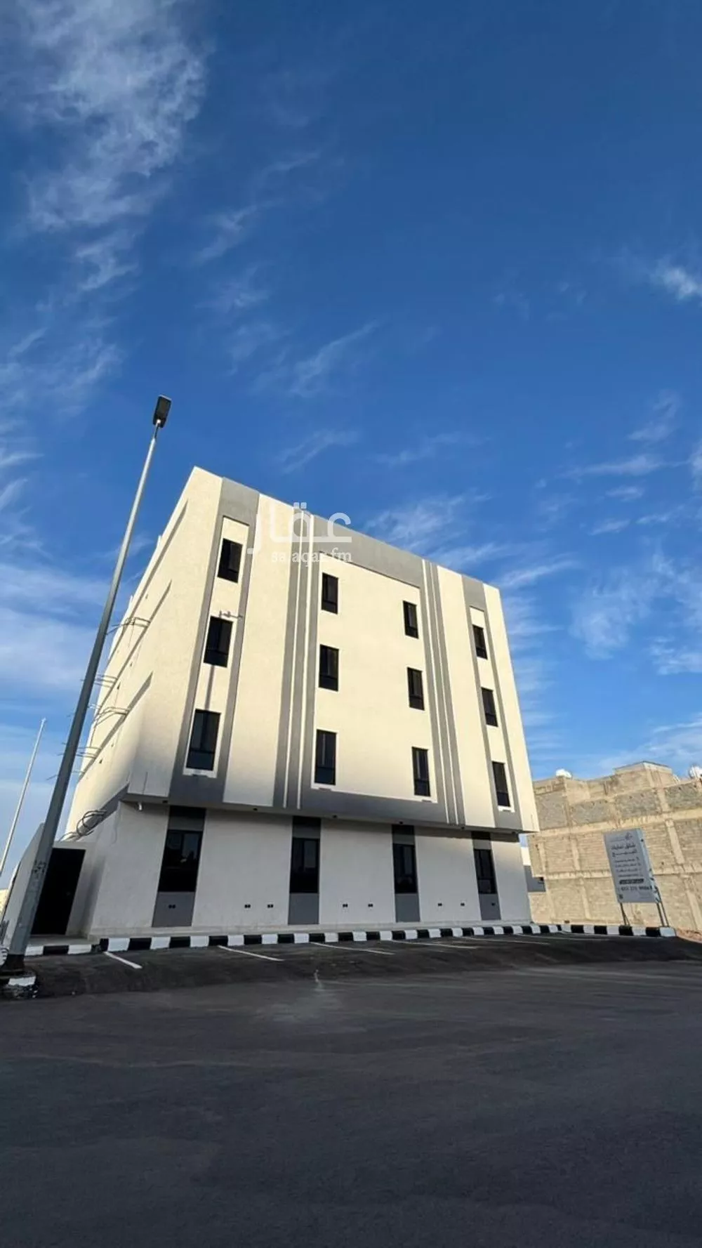 شقة للبيع في شارع الحصين ابن الحارث القرشي, حي العزيزية, مدينة المدينة المنورة, منطقة المدينة المنورة 1 صورة