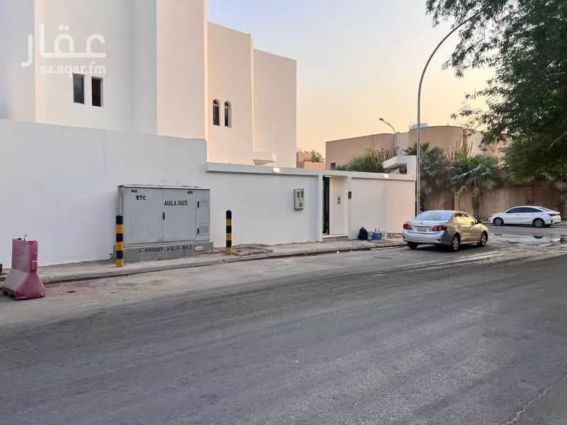 فيلا للإيجار في شارع أبي أمامة الأنصاري, حي السليمانية, مدينة الرياض, منطقة الرياض 1 صورة