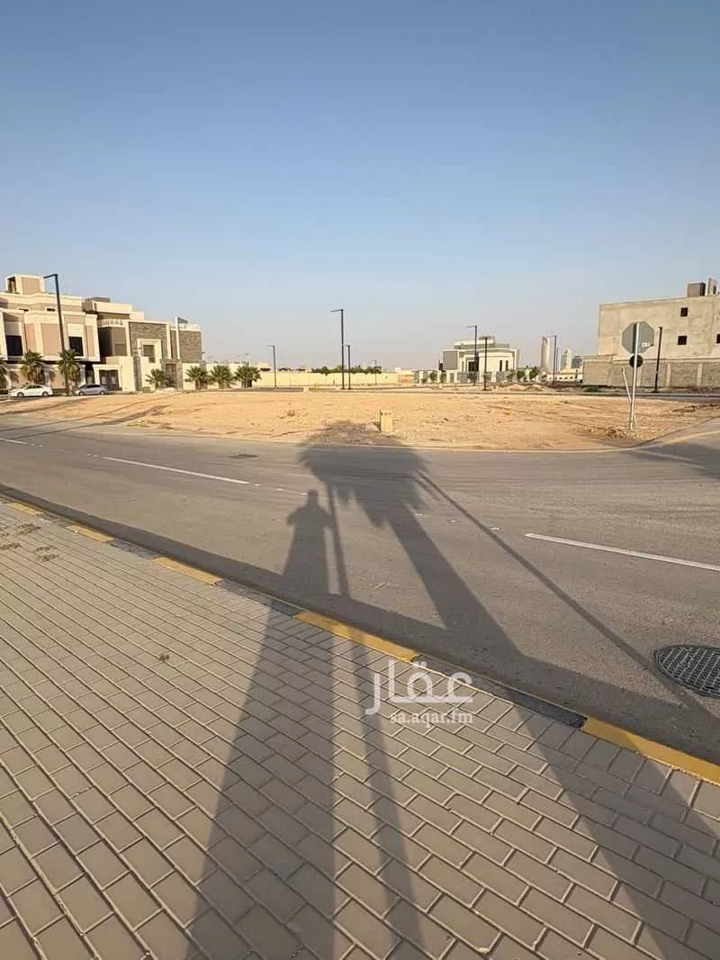 أرض للبيع في شارع عبدالرحمن بن عبدالقادر فقيه, حي القيروان, مدينة الرياض, منطقة الرياض 1 صورة