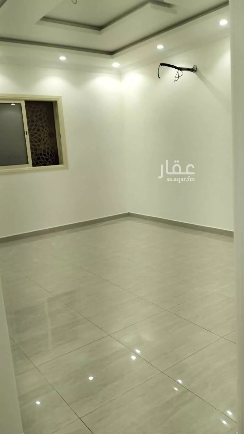 عمارة للإيجار في شارع كوز بن علقمة البكري, حي الظاهرة, مدينة المدينه المنوره, منطقة المدينة المنورة 1 صورة