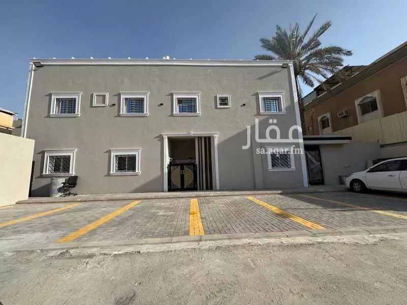 شقة للإيجار في شارع بجاد المخزومي, حي الضباط, مدينة الرياض, منطقة الرياض 1 صورة