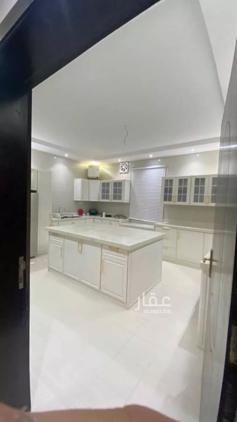 فيلا للبيع في شارع حمزة العدوي, حي العرفاء الغربية, مدينة الطائف, منطقة مكة المكرمة 1 صورة