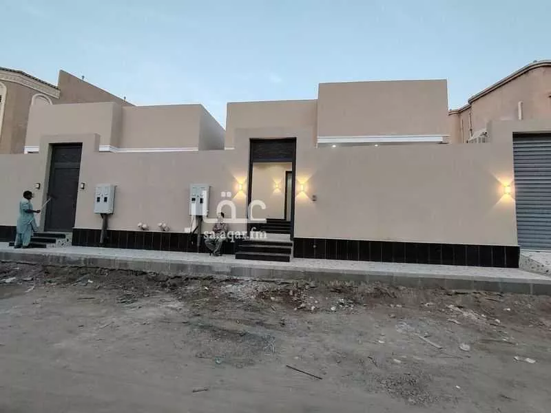 دور للبيع في شارع محمد بن سابق الأموي, حي الصالحية, مدينة جدة, منطقة مكة المكرمة 1 صورة