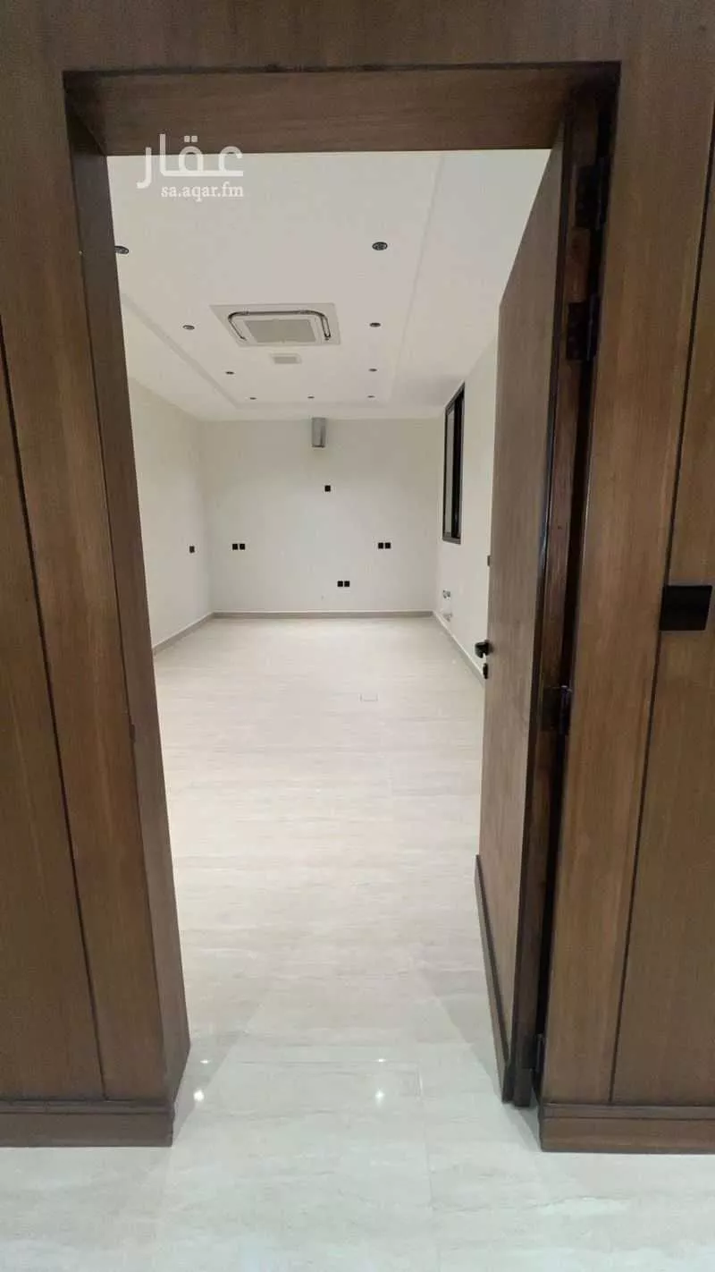 دور للبيع في شارع أحمد المستنير, حي النرجس, مدينة الرياض, منطقة الرياض 1 صورة