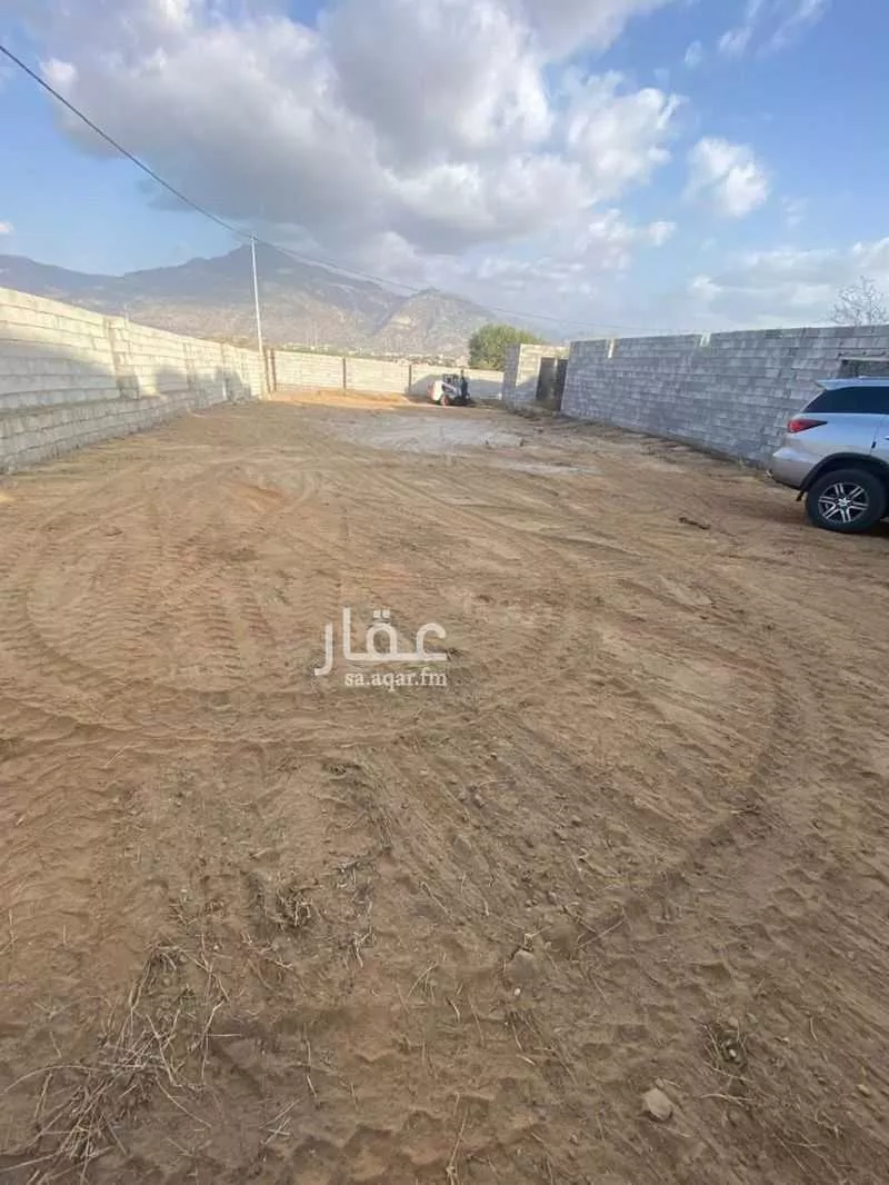 أرض للبيع في شارع المقارعه 1817 ، القصبة ، العارضة 1 صورة