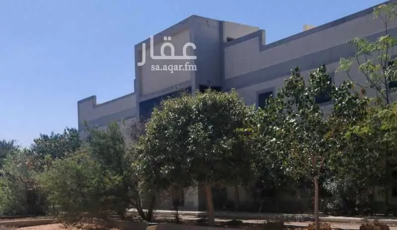 مزرعة للبيع في شارع 6744370, حي المعالي, مدينة عنيزه, منطقة القصيم 1 صورة