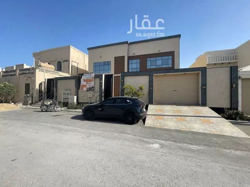 فيلا للبيع في شارع ابو طريف الهذلي, حي الفرسان, مدينة الدمام, المنطقة الشرقية 1 صورة