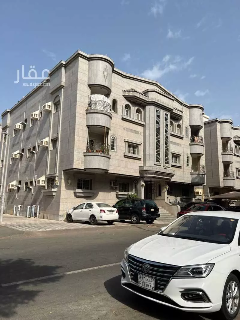 عمارة للبيع في شارع ناصر الدين, حي الفيصلية, مدينة جدة, منطقة مكة المكرمة 1 صورة