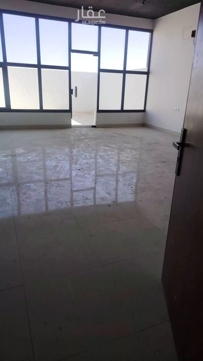 مكتب تجاري للإيجار في شارع عثمان بن عفان, حي النرجس, مدينة الرياض, منطقة الرياض 1 صورة