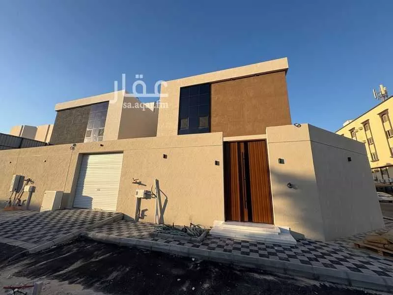 فيلا للبيع في شارع محمد الكاتب, حي الشاطئ الغربي, مدينة الدمام, المنطقة الشرقية 1 صورة