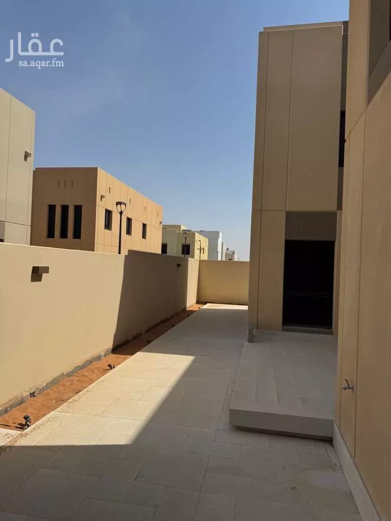 فيلا للإيجار في شارع 305 سدرة ، حي مطار الملك خالد الدولي ، الرياض ، منطقة الرياض 1 صورة