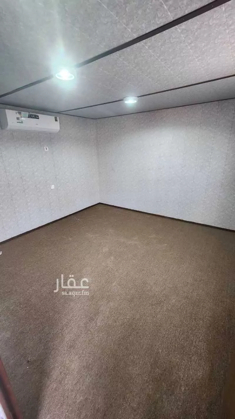 عمارة للإيجار في شارع حمزة بن عبدالمطلب, حي الزهرة, مدينة الرياض, منطقة الرياض 1 صورة