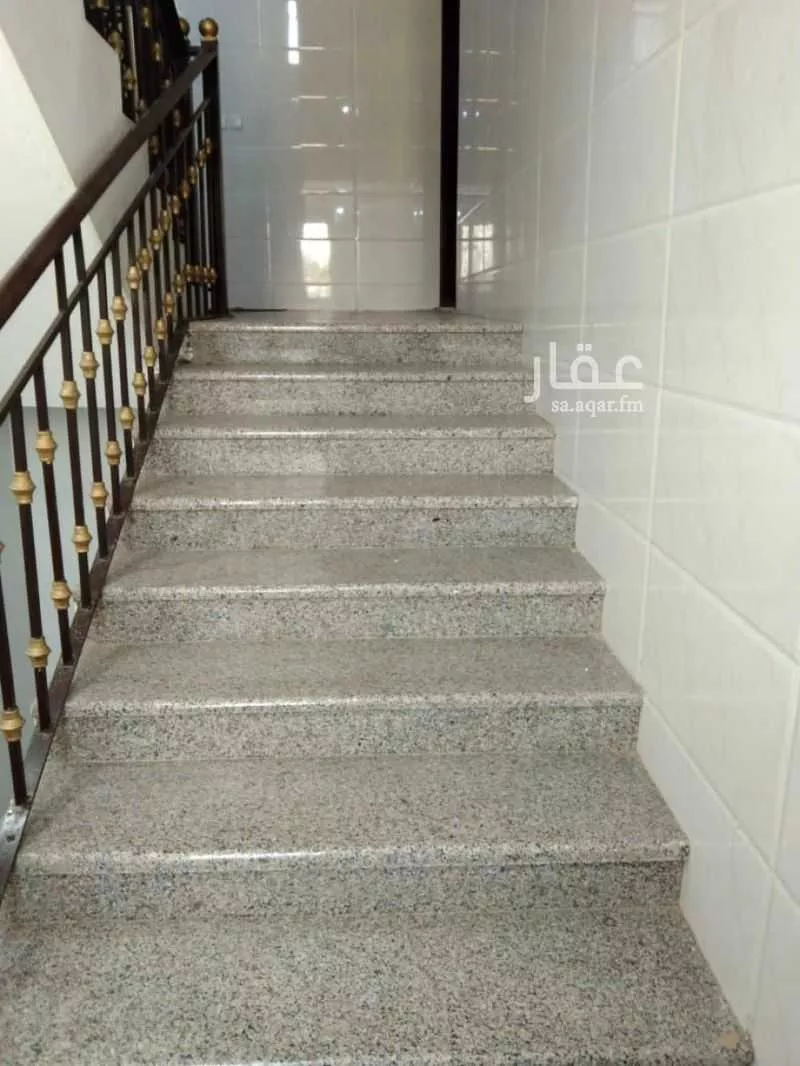 عمارة للإيجار في شارع سلطانة 17, حي سلطانة, مدينة ابها, منطقة عسير 1 صورة