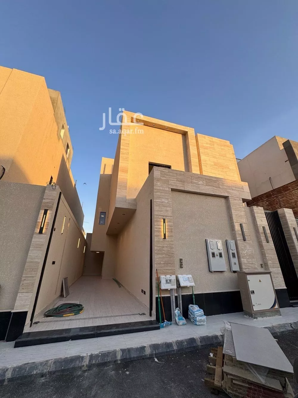 دور للبيع في شارع الجدين, حي الفيحاء, مدينة الرياض, منطقة الرياض 1 صورة