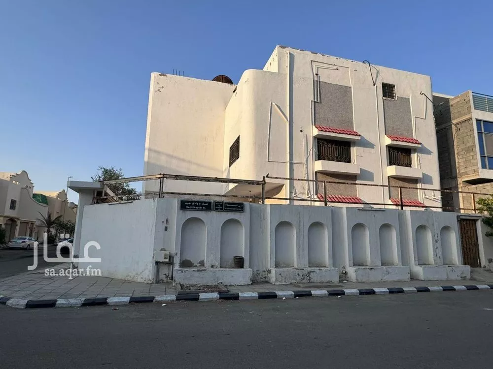 فيلا للبيع في شارع محمد الاهدل, حي المحمدية, مدينة جدة, منطقة مكة المكرمة 1 صورة