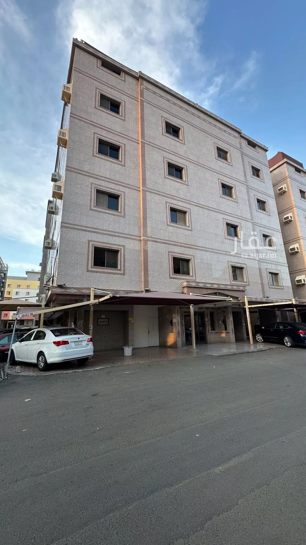عمارة للبيع في شارع ابن يزيد الربيعي, حي الفيصلية, مدينة جدة, منطقة مكة المكرمة 1 صورة