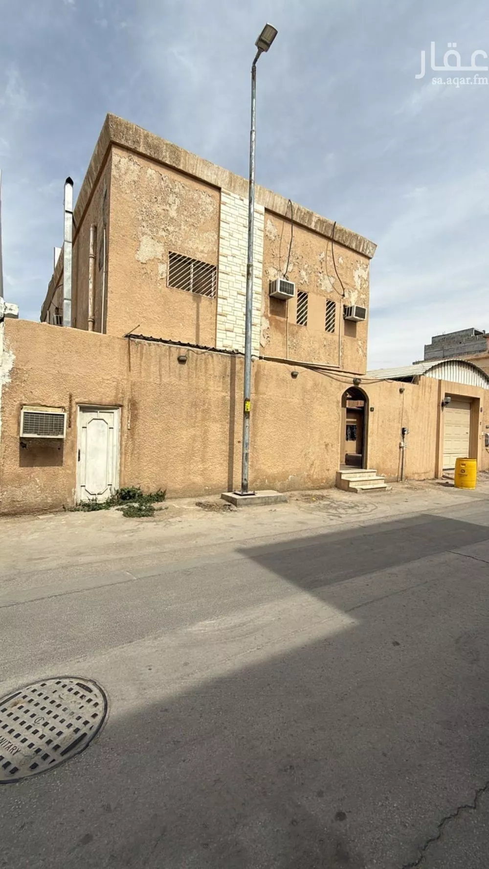 فيلا للبيع في شارع عبدالواحد الكريمي, حي العليا, مدينة الرياض, منطقة الرياض 1 صورة
