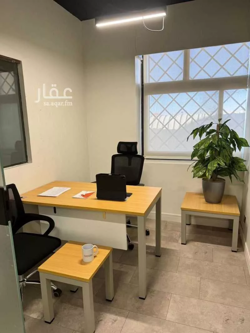 مكتب تجاري للإيجار في شارع صيدا, حي الدريهمية, مدينة الرياض, منطقة الرياض 1 صورة