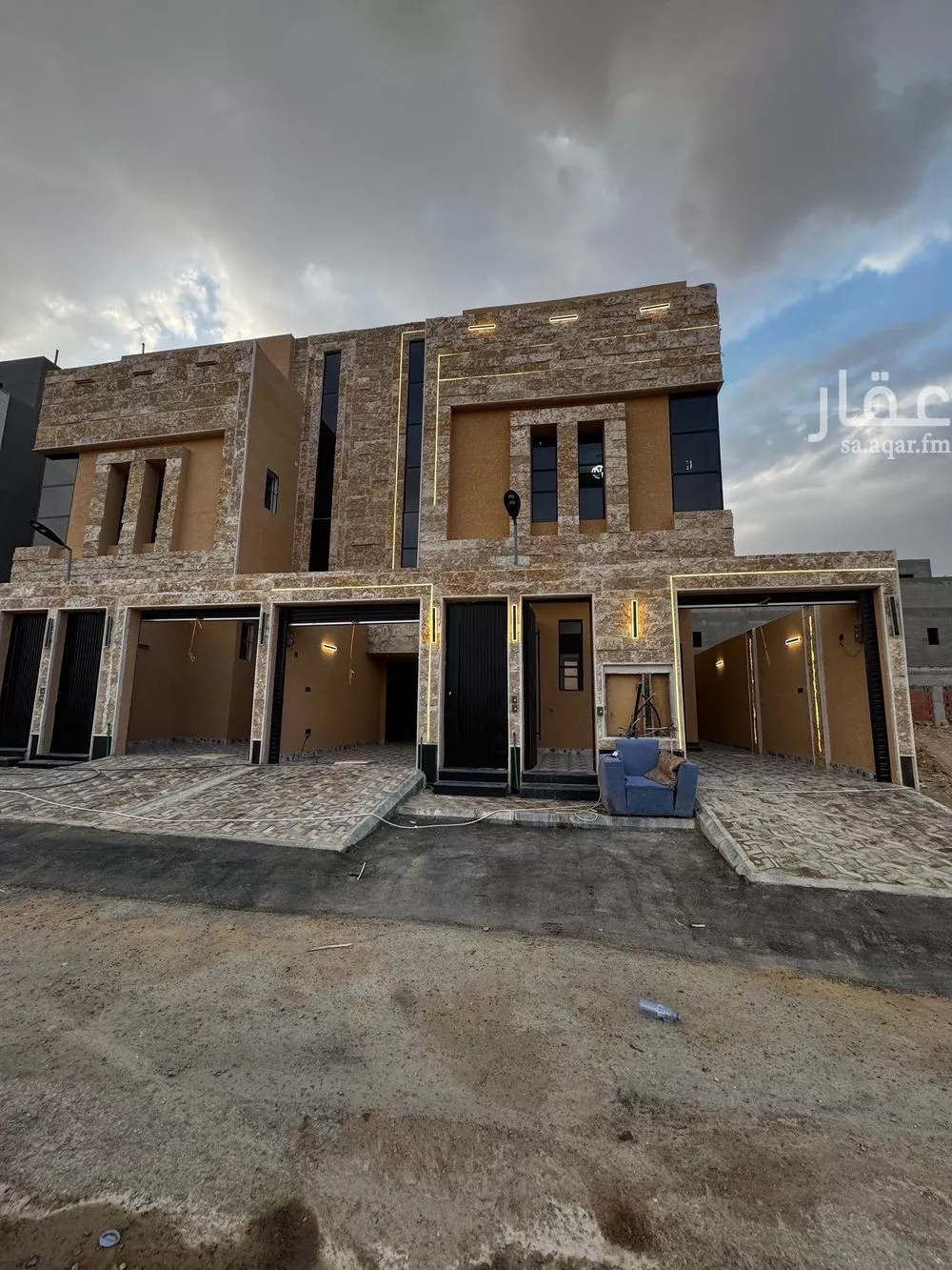 دور للبيع في شارع عمر بن علي الجعدي, حي طويق, مدينة الرياض, منطقة الرياض 1 صورة
