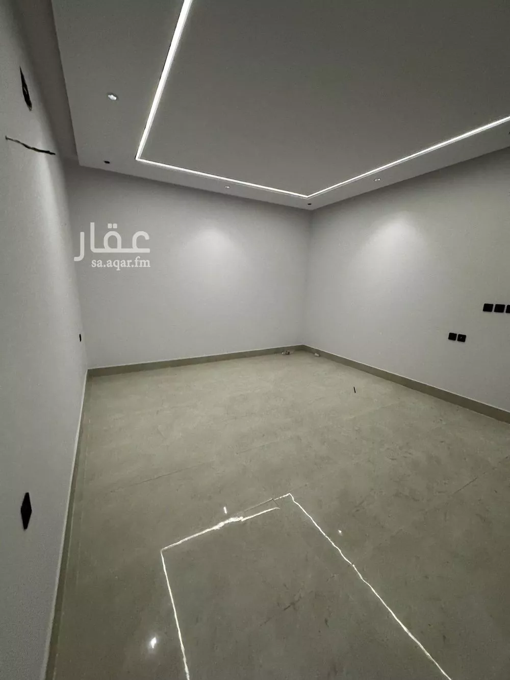 فيلا للبيع في شارع محمد الزينبي, حي العريجاء الغربي, مدينة الرياض, منطقة الرياض 1 صورة