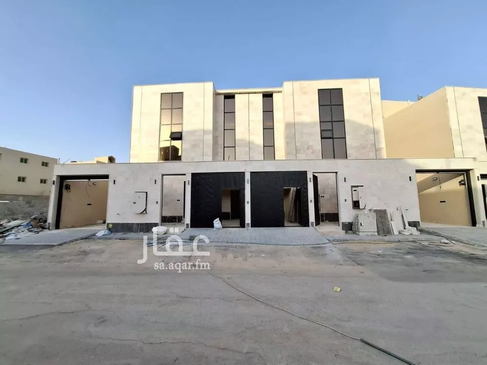 دور للبيع في شارع احمد قاري, حي طويق, مدينة الرياض, منطقة الرياض 1 صورة