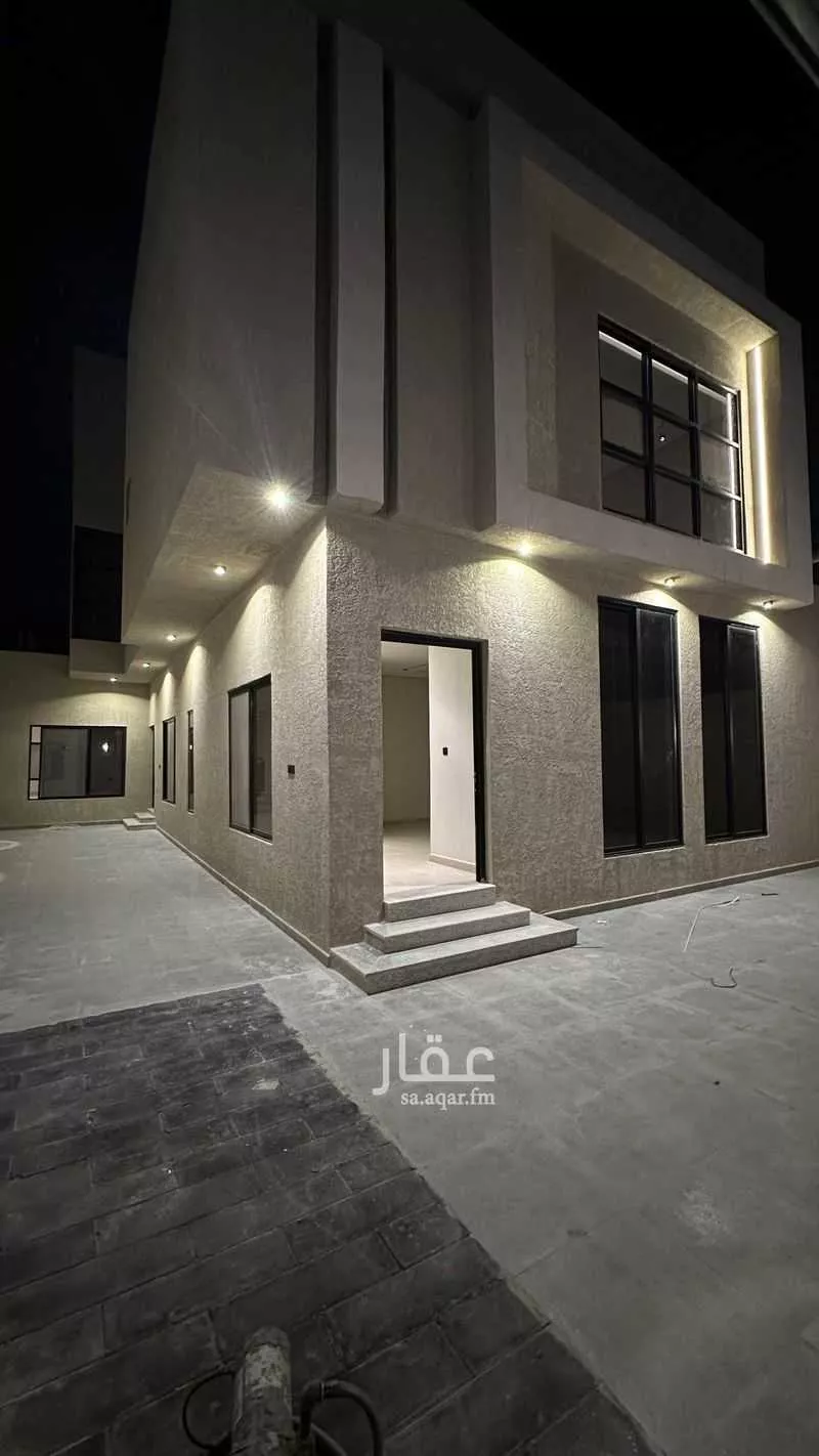 فيلا للبيع في شارع النهضة, حي الشعلة, مدينة الدمام, المنطقة الشرقية 1 صورة