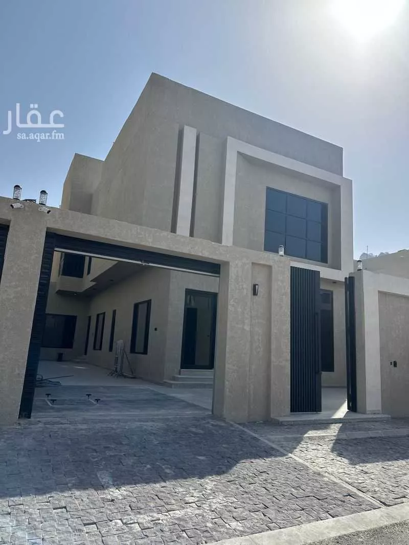 فيلا للبيع في شارع النهضة, حي الشعلة, مدينة الدمام, المنطقة الشرقية 1 صورة