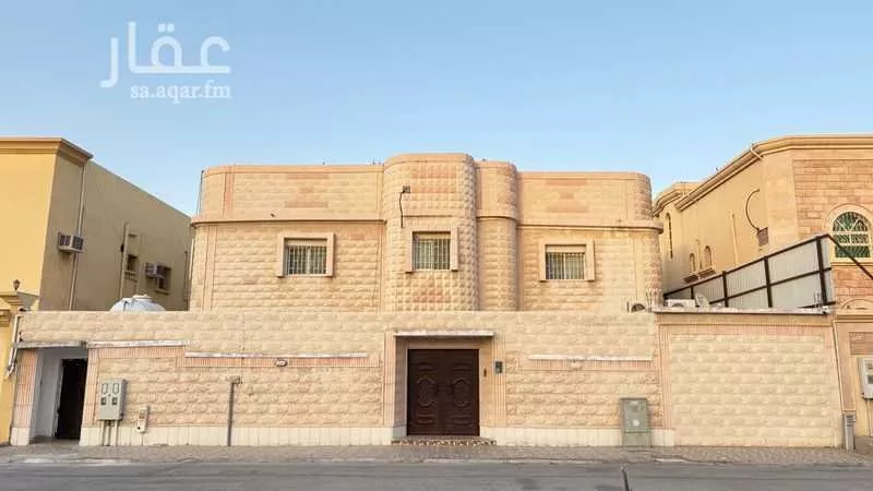 فيلا للبيع في شارع ابو الرضا المقرئ, حي الجسر, مدينة الخبر, المنطقة الشرقية 1 صورة