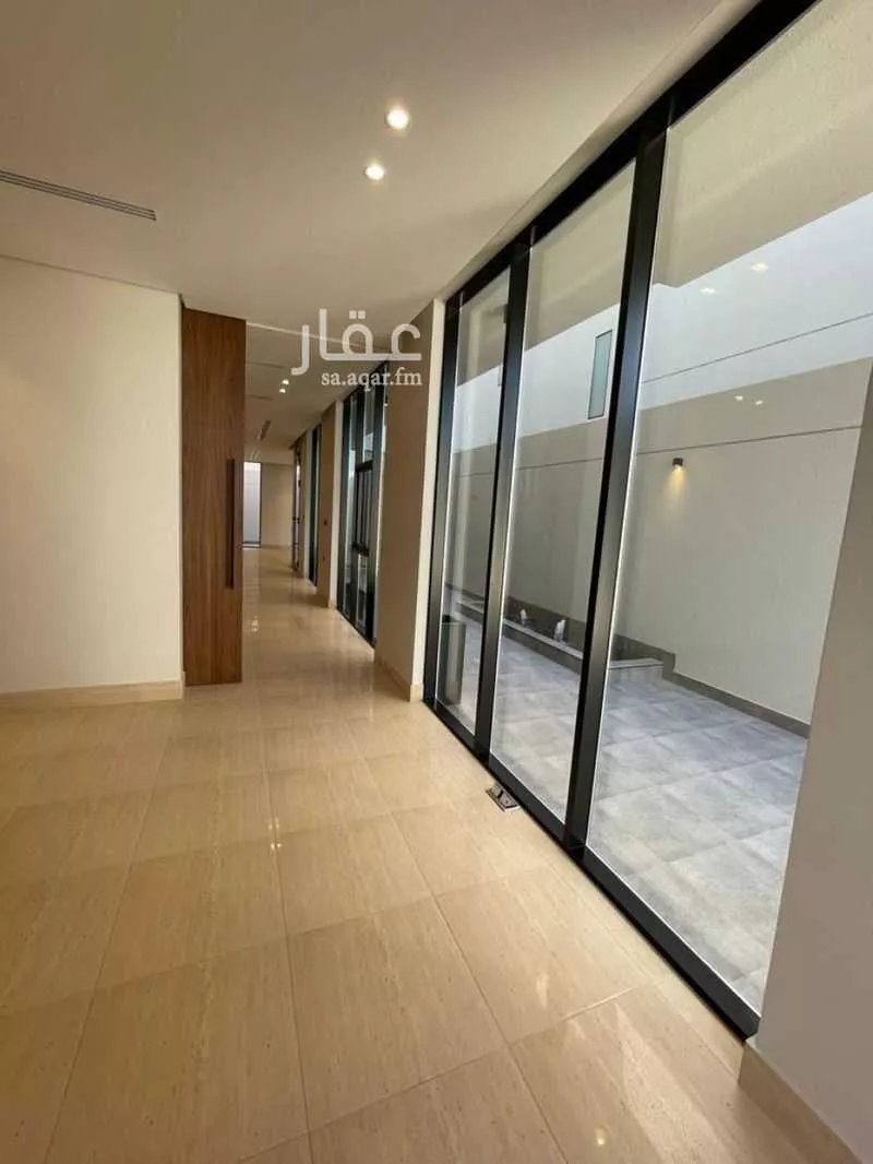 فيلا للبيع في شارع محمد الكاتب, حي الشاطئ الغربي, مدينة الدمام, المنطقة الشرقية 1 صورة