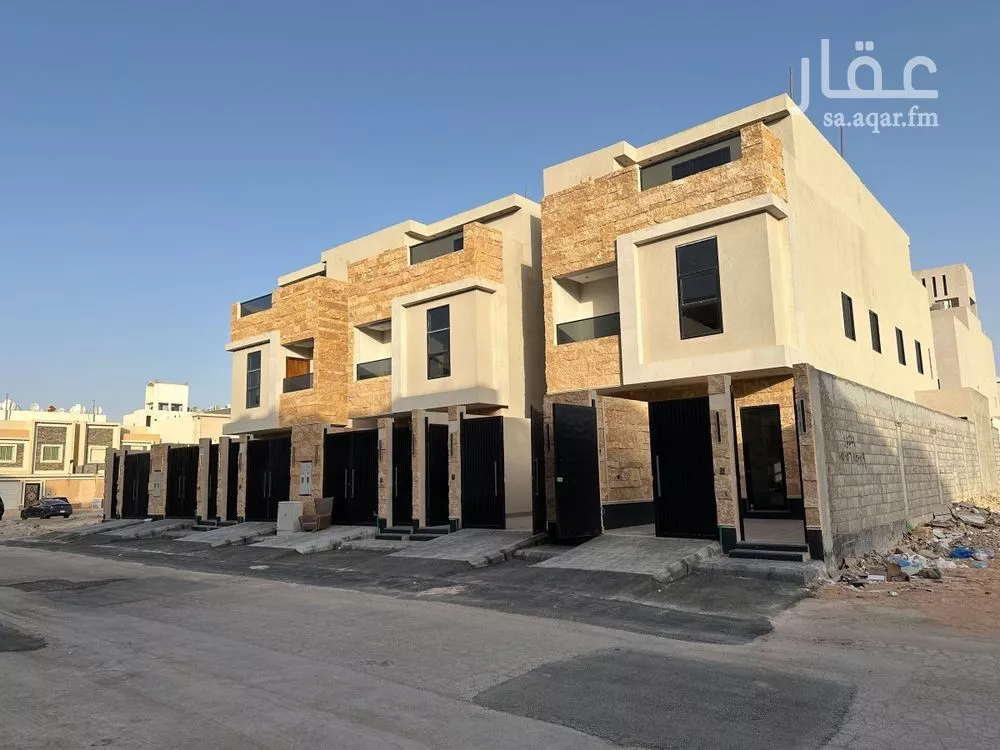 دور للبيع في شارع صفي الدين القرشي, حي العارض, مدينة الرياض, منطقة الرياض 1 صورة