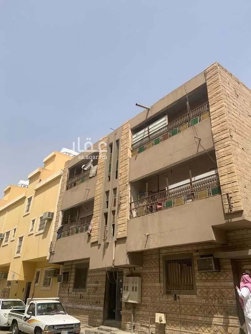 عمارة للبيع في شارع الأخضر بن علي, حي منفوحة, مدينة الرياض, منطقة الرياض 1 صورة