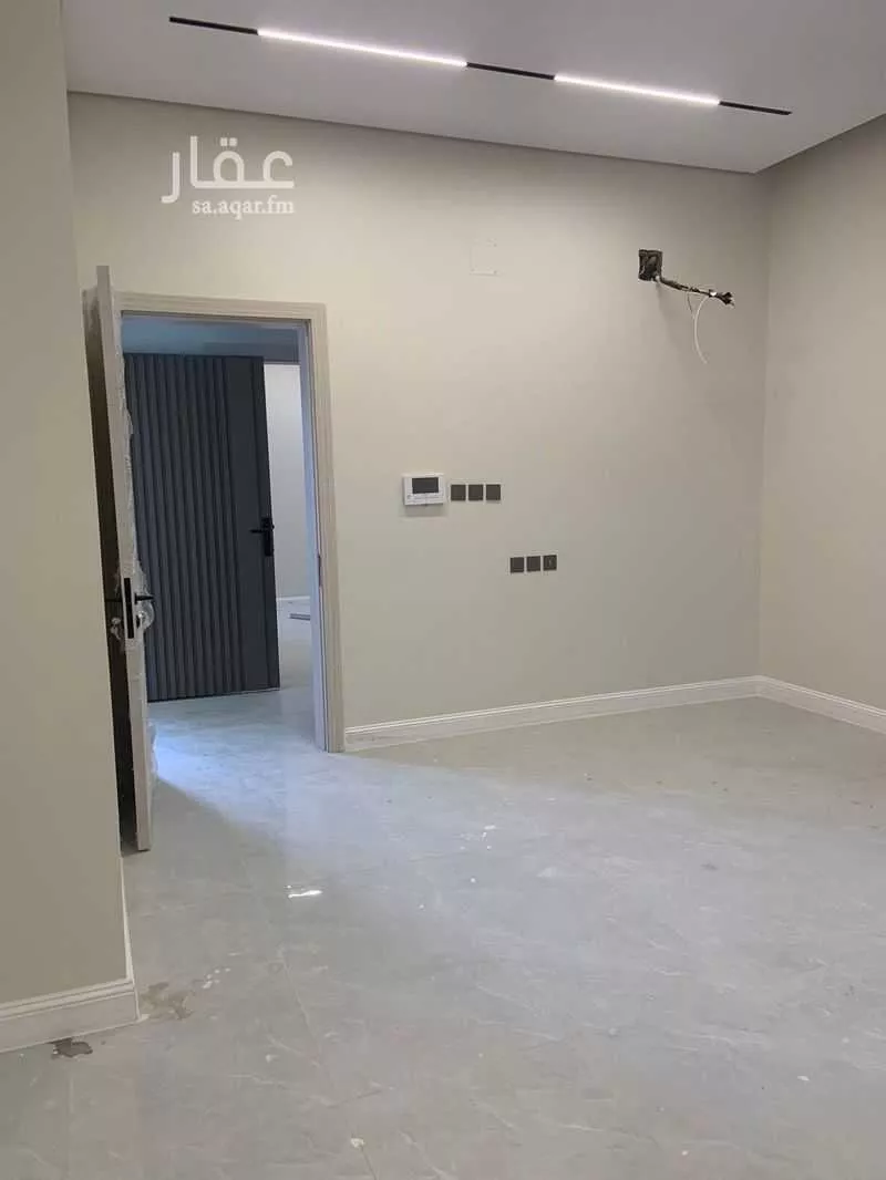 دور للبيع في شارع عثمان بن صالح, حي السويدي, مدينة الرياض, منطقة الرياض 1 صورة