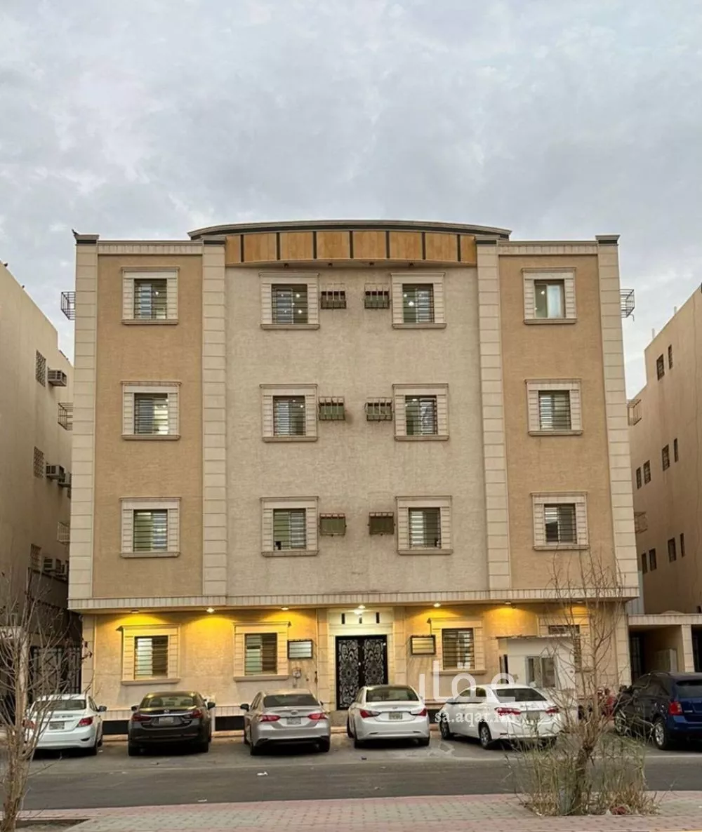 عمارة للإيجار في شارع عبدالمحسن أبابطين, حي النسيم الشرقي, مدينة الرياض, منطقة الرياض 1 صورة